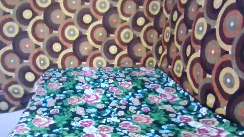 Snapshot of treesomecouple chatting on January 21, 2025, 7:17 pm treesomecouple online show from January 21, 2025, 7:17 pm