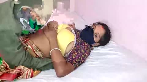 Snapshot of treesomecouple chatting on November 27, 2025, 6:26 am treesomecouple online show from November 27, 2025, 6:26 am