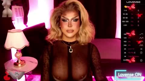 Snapshot of tremendouscockdestroyer chatting on October 29, 2025, 10:39 am Jade online show from October 29, 2025, 10:39 am