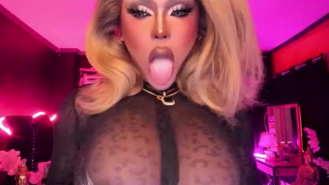 Snapshot of tremendouscockdestroyer chatting on November 9, 2025, 6:12 am Jade online show from November 9, 2025, 6:12 am