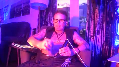 Snapshot of trent_pounder chatting on September 24, 2025, 9:12 am Trent Pounder online show from September 24, 2025, 9:12 am