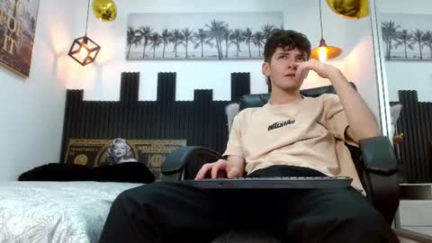 Snapshot of trevor_mob chatting on June 30, 2026, 8:32 pm trevor_mob online show from June 30, 2026, 8:32 pm