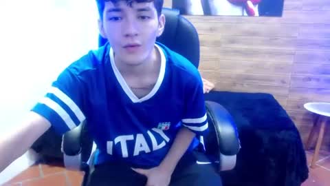 Snapshot of trevor_mob chatting on July 2, 2026, 4:02 pm trevor_mob online show from July 2, 2026, 4:02 pm