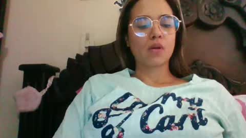 triana_bell online show from January 20, 2025, 5:37 pm