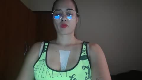 triana_bell online show from February 10, 2026, 7:18 pm