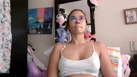 triana_bell online show from March 17, 2026, 4:32 pm