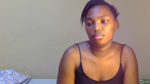 Snapshot of trina_z chatting on July 3, 2026, 8:21 am trina_z online show from July 3, 2026, 8:21 am