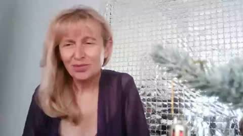 TrinaAdair online show from December 20, 2025, 11:50 am