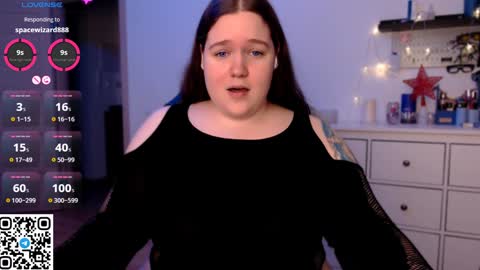 Snapshot of trinititi chatting on December 8, 2024, 6:17 pm Tina online show from December 8, 2024, 6:17 pm