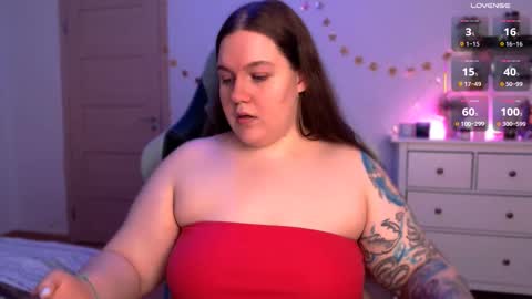 Snapshot of trinititi chatting on February 22, 2025, 4:19 pm Tina online show from February 22, 2025, 4:19 pm