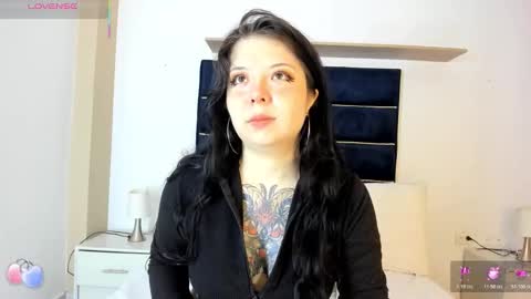 Snapshot of trinity_moss chatting on February 5, 2026, 7:18 pm Trinity online show from February 5, 2026, 7:18 pm