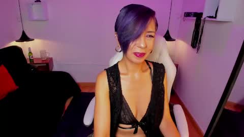 trinityy__ online show from May 26, 2026, 8:27 pm