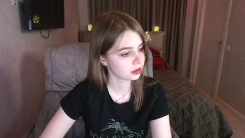 Snapshot of tripleprinces chatting on January 3, 2025, 7:29 pm tripleprinces online show from January 3, 2025, 7:29 pm