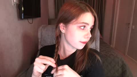 Snapshot of tripleprinces chatting on February 1, 2025, 2:02 pm tripleprinces online show from February 1, 2025, 2:02 pm