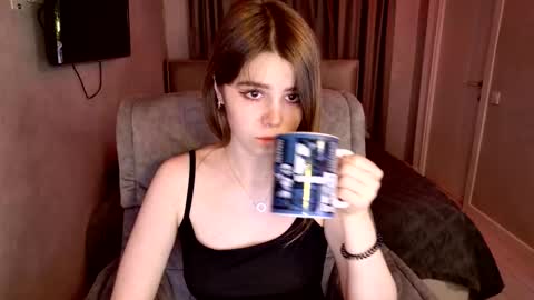 Snapshot of tripleprinces chatting on October 23, 2025, 2:16 pm tripleprinces online show from October 23, 2025, 2:16 pm