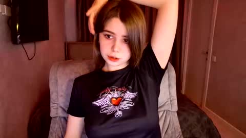 Snapshot of tripleprinces chatting on November 16, 2025, 12:22 pm tripleprinces online show from November 16, 2025, 12:22 pm