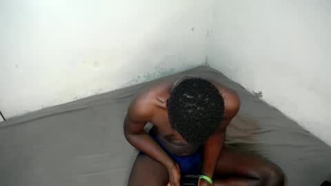 Trisboo5 online show from December 8, 2024, 9:57 am