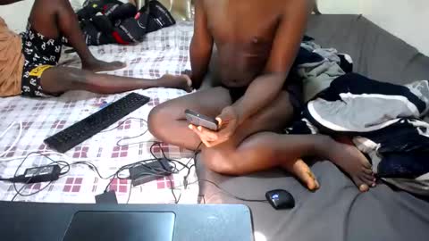 Trisboo5 online show from February 26, 2025, 2:57 pm