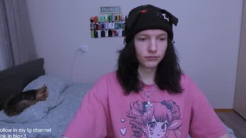 Snapshot of trishxl chatting on December 17, 2025, 7:20 pm Max online show from December 17, 2025, 7:20 pm