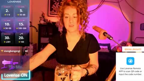 Snapshot of trixiedivine chatting on March 5, 2026, 1:12 am Trixie Divine online show from March 5, 2026, 1:12 am