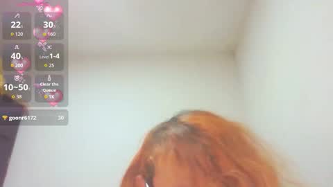 Trixy Rose online show from December 1, 2025, 6:02 pm