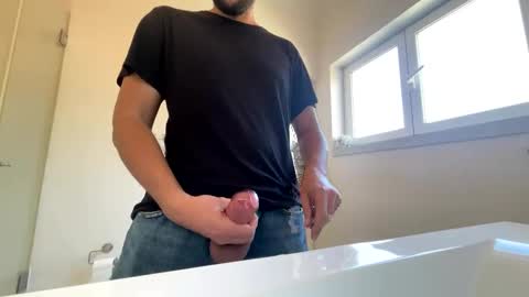 trojanajort online show from February 22, 2025, 10:51 am