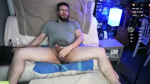 Snapshot of trojanbrit chatting on February 6, 2025, 9:28 pm Trojon Snow and the Stark Nakeds online show from February 6, 2025, 9:28 pm