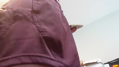 Snapshot of trojanswingers chatting on April 29, 2026, 6:47 pm trojanswingers online show from April 29, 2026, 6:47 pm