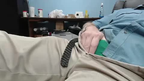Snapshot of trouhble chatting on December 26, 2024, 3:42 pm Trouhble online show from December 26, 2024, 3:42 pm