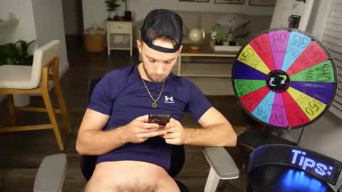 Snapshot of troy_greenxo chatting on February 14, 2026, 4:20 am Troy Green online show from February 14, 2026, 4:20 am