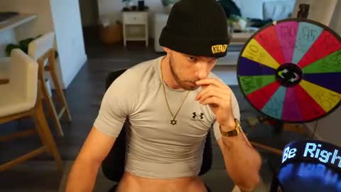 Snapshot of troy_greenxo chatting on April 5, 2026, 9:34 pm Troy Green online show from April 5, 2026, 9:34 pm