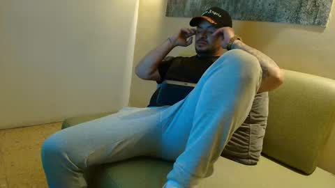 Troy online show from March 30, 2026, 3:29 am