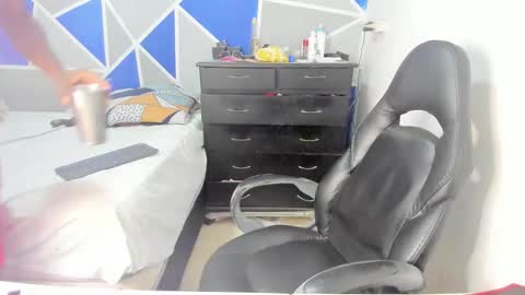 Snapshot of troy_stonee chatting on March 4, 2026, 4:24 pm troy_stonee online show from March 4, 2026, 4:24 pm