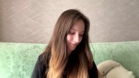 Hello Viola here   Help me to make 50 thumbs up 333 online show from March 7, 2026, 8:22 am