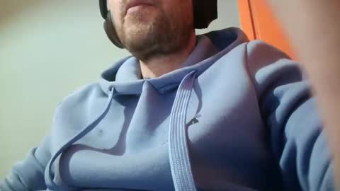 truble_again online show from April 28, 2026, 5:29 pm