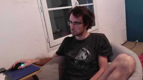 Snapshot of trucdeoufouf chatting on January 18, 2025, 2:33 pm trucdeoufouf online show from January 18, 2025, 2:33 pm