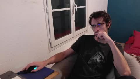 Snapshot of trucdeoufouf chatting on January 19, 2025, 6:21 pm trucdeoufouf online show from January 19, 2025, 6:21 pm