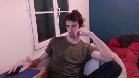 Snapshot of trucdeoufouf chatting on January 26, 2025, 7:31 pm trucdeoufouf online show from January 26, 2025, 7:31 pm