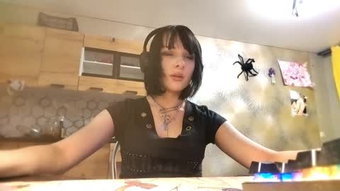 Poly online show from January 8, 2026, 2:30 pm