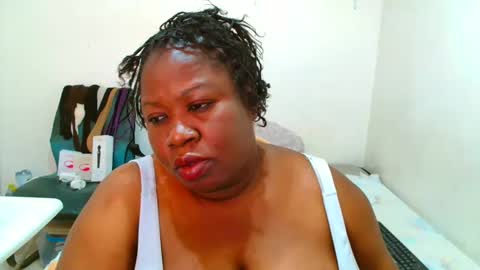 TrueBella30 online show from September 18, 2025, 9:33 am