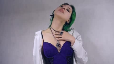 Naomi online show from May 2, 2026, 7:41 pm