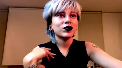 Snapshot of tryp666 chatting on February 16, 2025, 2:42 am Cait online show from February 16, 2025, 2:42 am