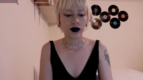 Snapshot of tryp666 chatting on October 11, 2025, 9:02 pm Cait online show from October 11, 2025, 9:02 pm