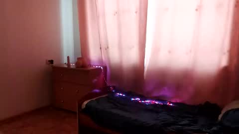 Emilum online show from February 1, 2025, 4:14 am