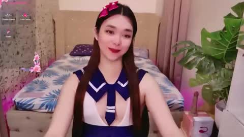 ts_yoshi_ online show from November 6, 2025, 7:04 pm