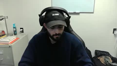 Tskates online show from April 17, 2026, 8:56 pm