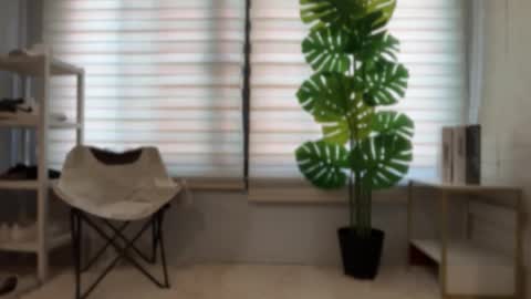 kendall online show from October 6, 2025, 12:19 am