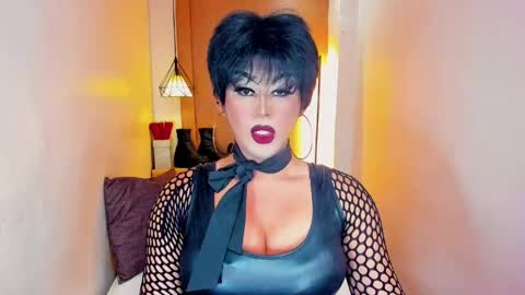 Nicoleeee online show from April 14, 2026, 5:19 pm