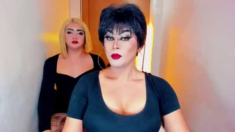 Nicoleeee online show from April 16, 2026, 12:33 am