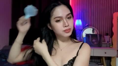 Snapshot of tsnathaliasilvana chatting on November 3, 2025, 1:19 am Bella Ratbu online show from November 3, 2025, 1:19 am